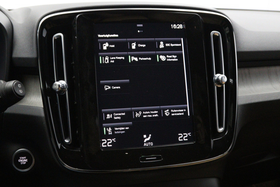 Volvo XC40 1.5 211 PK T4 Recharge Inscription PHEV, Leder, Trekhaak, Camera