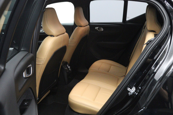 Volvo XC40 1.5 211 PK T4 Recharge Inscription PHEV, Leder, Trekhaak, Camera