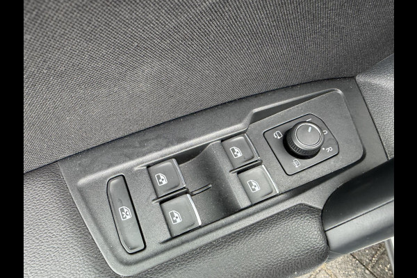 Volkswagen Tiguan 1.5 TSI DSG R-Line | Navigatie | Camera | Adaptive Cruise Control | LED | Carplay | Elektrische Achterklep |