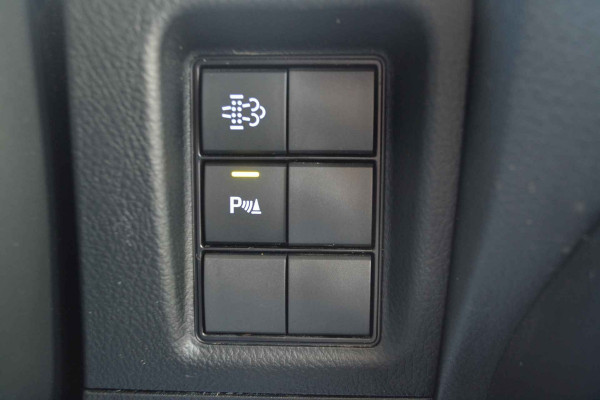 Toyota Land Cruiser 150 2.8 D-4D-F Comfort Window Van