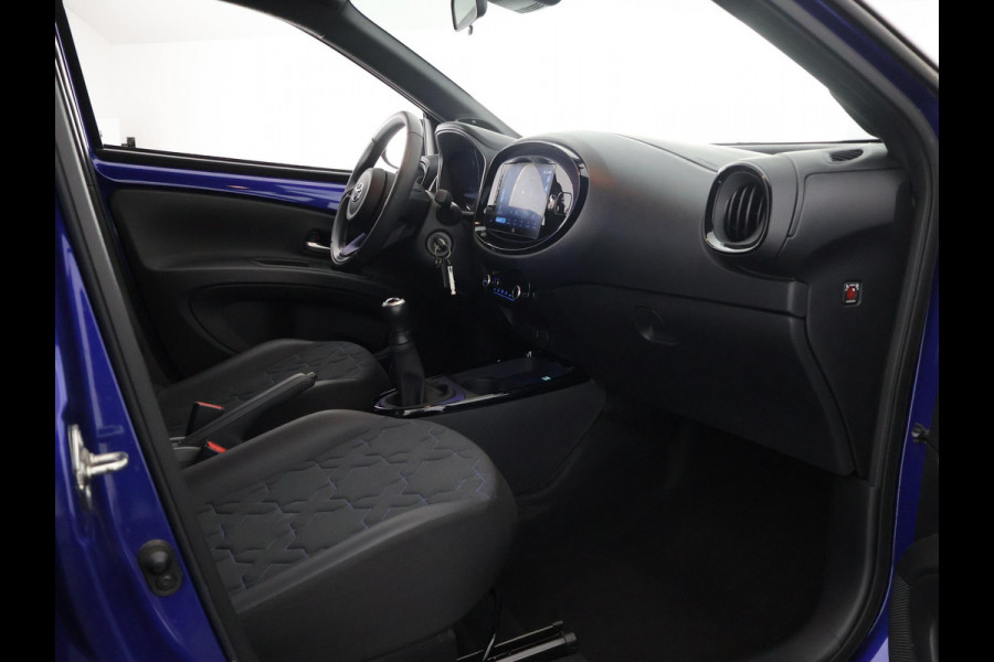 Toyota Aygo X 1.0 VVT-i MT Envy | JBL Audio | Navigatie | Cruise Control | Apple Carplay & AndroidAUTO |