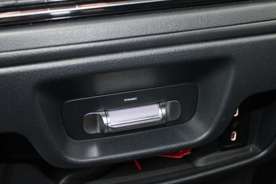 Mercedes-Benz Vito 119 CDI / Aut / Lang / DC / 2x Schuifdeur / Leer / Led / Camera / Vol Opties / NIEUWSTAAT