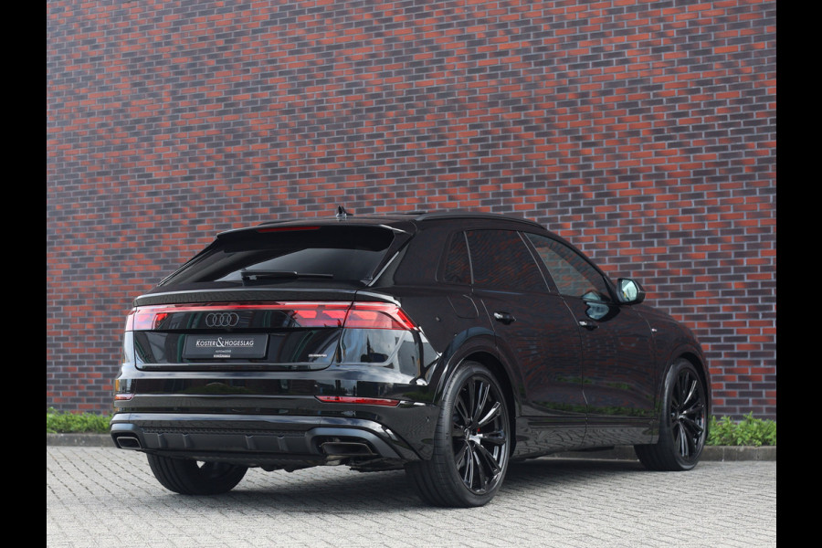 Audi Q8 60 TFSIe quattro Competition | Direct leverbaar! - Nieuw