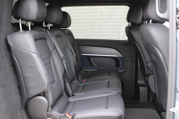 Mercedes-Benz Eqv 300 L2 / AMG / Luchtvering / Dubbele Cabine / Black Edition / 360 Camera / Vol Opties / NIEUWSTAAT