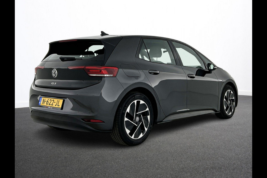 Volkswagen ID.3 Pro 58 kWh Climate Control Navigatie Carplay PDC VA + Camera 18" LM Velgen Adaptive Cruise Control Full LED