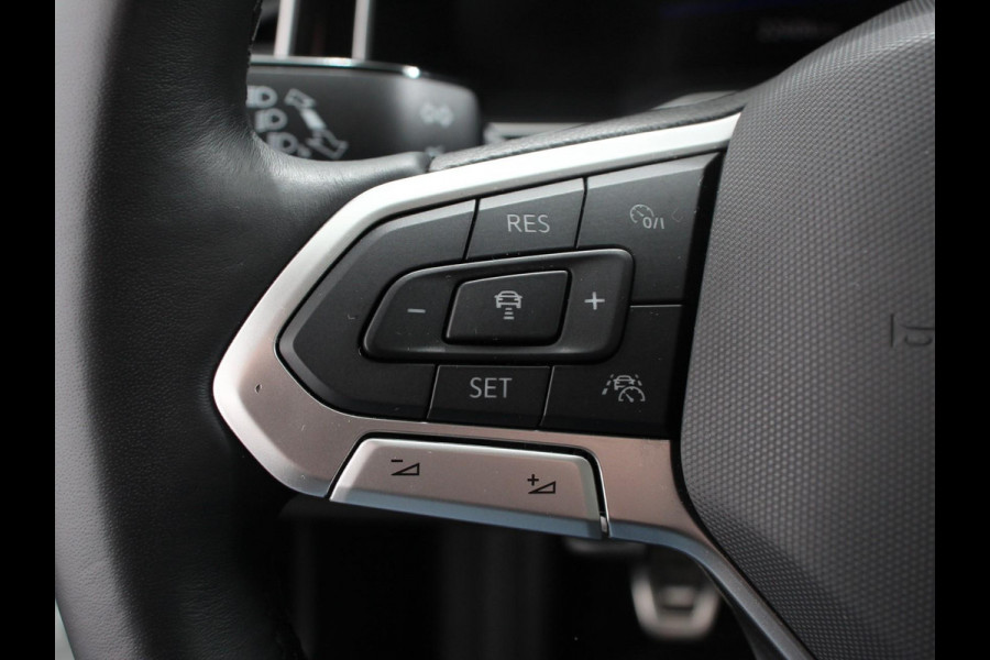 Volkswagen Polo 1.0 TSI Move Navigatie App Connect / Android Auto / Apple Carplay Climate Control Parkeer sensoren Lichtmetalen Velgen Dab Digitale Cockpit
