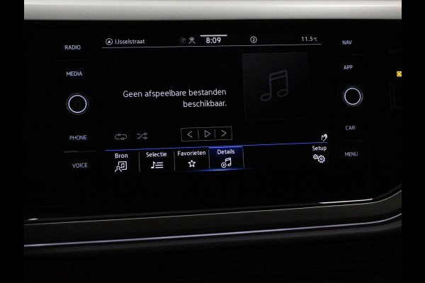 Volkswagen Polo 1.0 TSI Move Navigatie App Connect / Android Auto / Apple Carplay Climate Control Parkeer sensoren Lichtmetalen Velgen Dab Digitale Cockpit