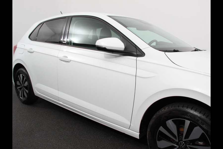 Volkswagen Polo 1.0 TSI Move Navigatie App Connect / Android Auto / Apple Carplay Climate Control Parkeer sensoren Lichtmetalen Velgen Dab Digitale Cockpit