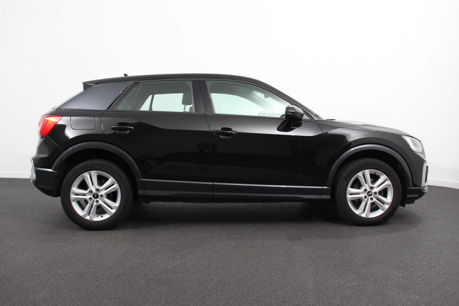Audi Q2 35 TFSI 150pk S-Tronic Prestige Navigatie Apple Carplay/Android Auto Camera Parkeersensoren Adaptive Cruise Control Stoelverwarming Climate Control Lichtmetalen velgen