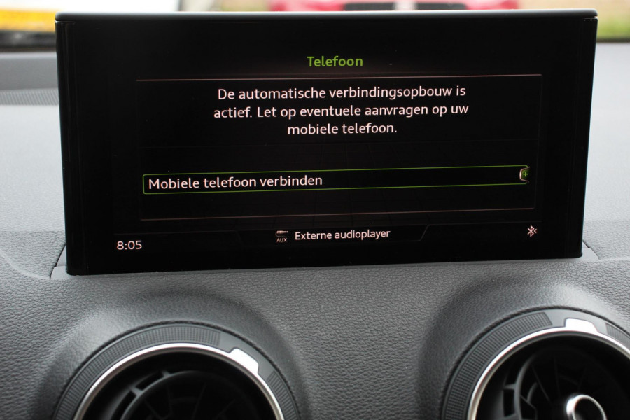 Audi Q2 35 TFSI 150pk S-Tronic Prestige Navigatie Apple Carplay/Android Auto Camera Parkeersensoren Adaptive Cruise Control Stoelverwarming Climate Control Lichtmetalen velgen