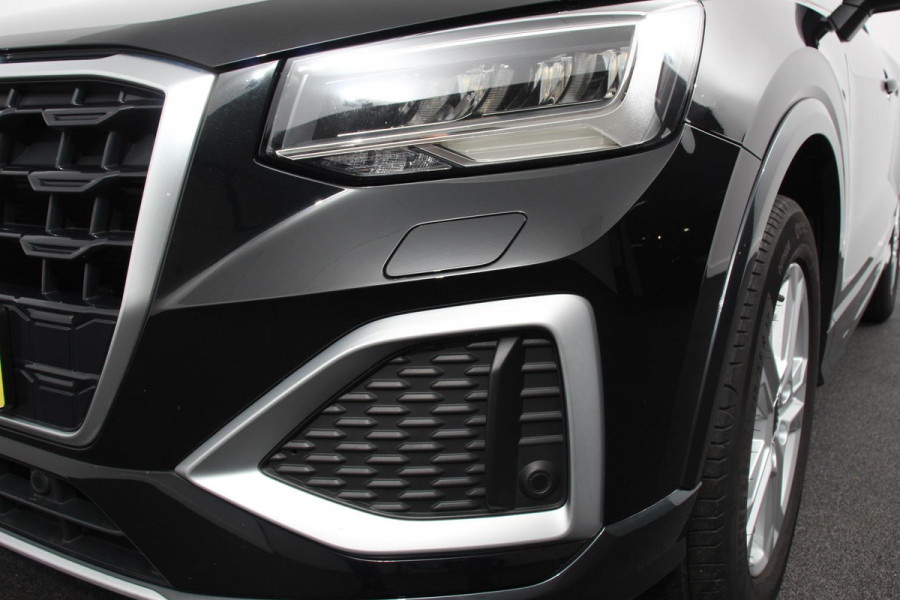 Audi Q2 35 TFSI 150pk S-Tronic Prestige Navigatie Apple Carplay/Android Auto Camera Parkeersensoren Adaptive Cruise Control Stoelverwarming Climate Control Lichtmetalen velgen