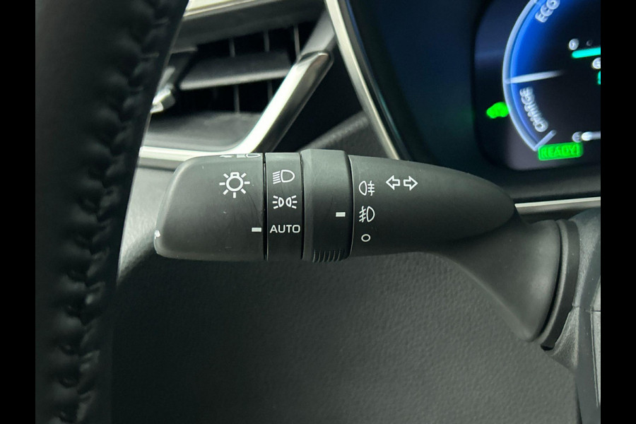 Toyota Corolla Touring Sports 1.8 Hybrid Automaat Active Navigatie  Apple Carplay/Android Auto Camera  Parkeersensoren Adaptive Cruise Control Full Led Climate Control  Lichtmetalen velgen