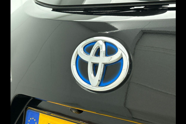 Toyota Corolla Touring Sports 1.8 Hybrid Automaat Active Navigatie  Apple Carplay/Android Auto Camera  Parkeersensoren Adaptive Cruise Control Full Led Climate Control  Lichtmetalen velgen
