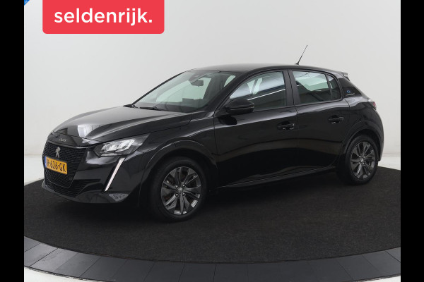 Peugeot e-208 EV Active Pack 50 kWh | SOH 94,2% | 38.400km NAP | Navigatie | Carplay | Parkeerhulp | Climate control | Bluetooth | DAB | Cruise control | Origineel NL | 1e eigenaar