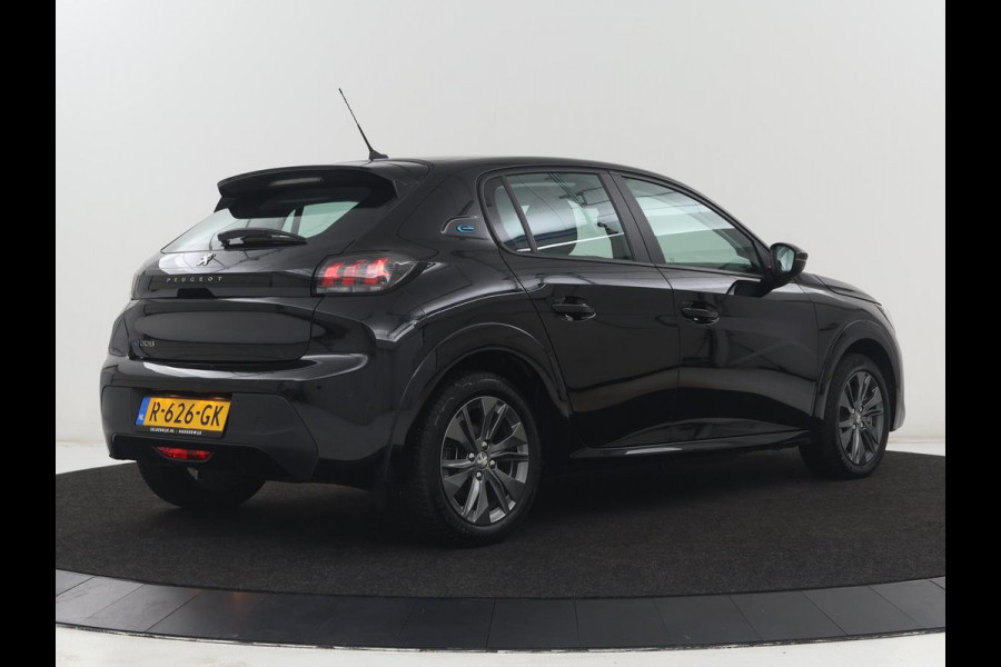Peugeot e-208 EV Active Pack 50 kWh | SOH 94,2% | 38.400km NAP | Navigatie | Carplay | Parkeerhulp | Climate control | Bluetooth | DAB | Cruise control | Origineel NL | 1e eigenaar