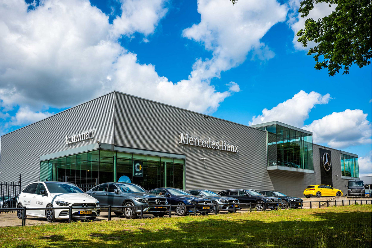 Mercedes-Benz B-Klasse 250 e Business Solution AMG Limited Lichtmetalen velgen | Wide screen | Navigatie | parking support | Inclusief 24 maanden MB Certified garantie voor Europa.
