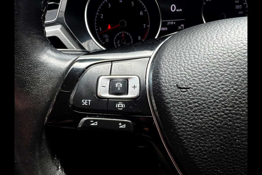 Volkswagen Touran 1.5 TSI Comfortline Business 7p Clima_ACC_Nieuw velgen en banden
