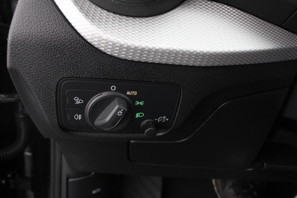 Audi Q2 35 TFSI Automaat Sport Prestige Plus Navigatie Apple Carplay/Android Auto Climatronic PDC V+A LMV Adaptive cruise control