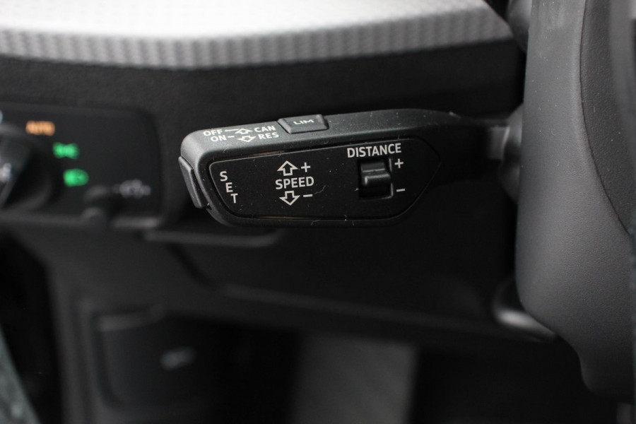 Audi Q2 35 TFSI Automaat Sport Prestige Plus Navigatie Apple Carplay/Android Auto Climatronic PDC V+A LMV Adaptive cruise control