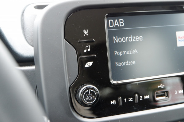 Fiat Panda 1.0 Hybrid City / INCL. 12mnd BOVAG / Parkeer-sensoren