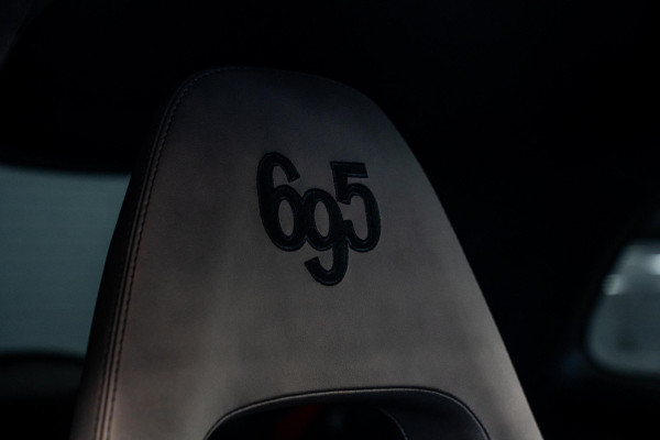Abarth 695 Biposto  *O.Z. Lichtmetalen velgen / Akrapovic / Carbon in-exterieur / Sportstoelen / Brembo-Remmen*