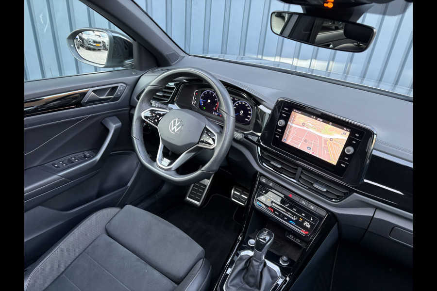 Volkswagen T-Roc 1.5 TSI R-Line Business+ | Panodak | Trekhaak afnb. | IQ Light | Side Assist | Keyless | Camera | Prijs Rijklaar!!