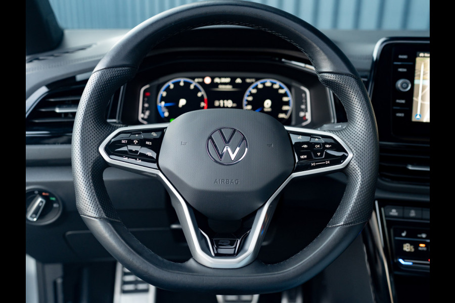 Volkswagen T-Roc 1.5 TSI R-Line Business+ | Panodak | Trekhaak afnb. | IQ Light | Side Assist | Keyless | Camera | Prijs Rijklaar!!