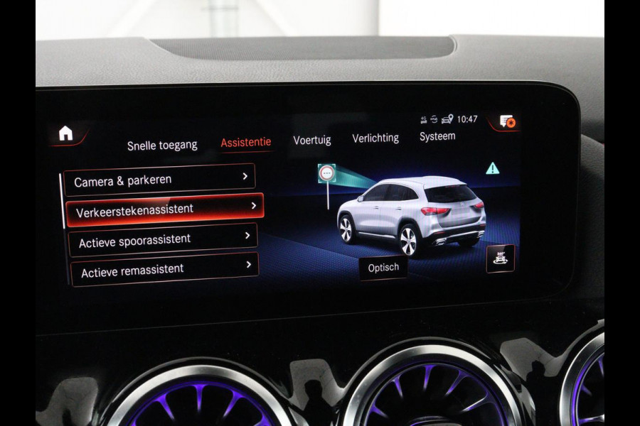 Mercedes-Benz GLA 250e AMG Night | SOH 90% | Adaptive cruise | Stoelverwarming | Camera | Half leder | Park Assist | Leder/Alcantara | Widescreen | Sfeerverlichting | Climate control | PHEV | Plug In