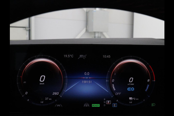 Mercedes-Benz GLA 250e AMG Night | SOH 90% | Adaptive cruise | Stoelverwarming | Camera | Half leder | Park Assist | Leder/Alcantara | Widescreen | Sfeerverlichting | Climate control | PHEV | Plug In
