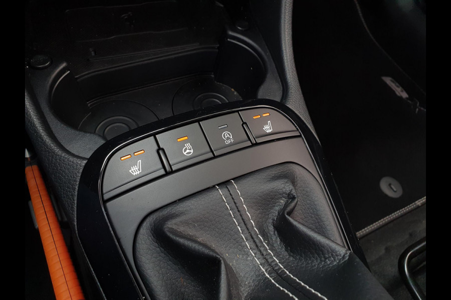 Kia Picanto 1.2 CVVT X-Line | Stoelverwarming | LED | Leder | Clima | Navi | Camera |