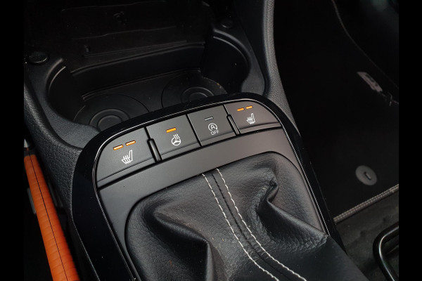 Kia Picanto 1.2 CVVT X-Line | Stoelverwarming | LED | Leder | Clima | Navi | Camera |
