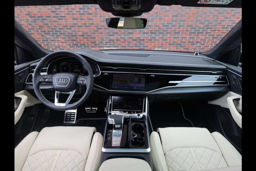Audi Q8 60 TFSIe Quattro Competition | Audi Exclusive - Direct leverbaar!