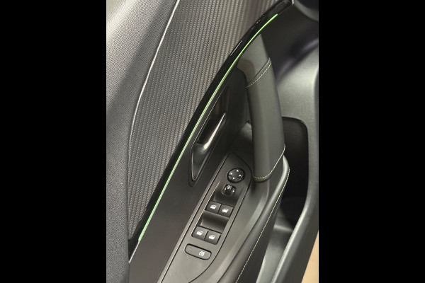 Peugeot 2008 1.2 PureTech GT Pack | Pano | Led | Camera | Carplay | Sfeerverlichting