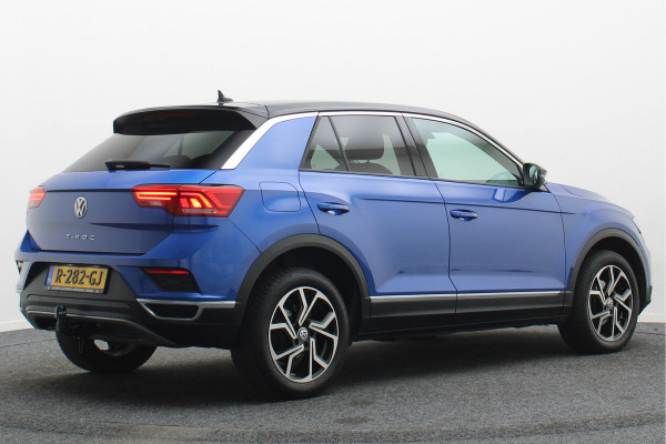 Volkswagen T-Roc 1.5 TSI Sport Virtual Cockpit, Cruise, Apple Carplay, Verwarmde Stoelen, Trekhaak, 17''