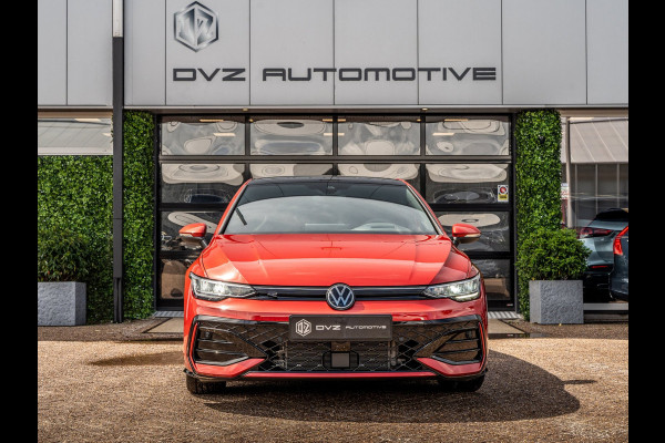 Volkswagen Golf 1.5 eTSI 150PK DSG R-Line Edition | Black Pack | Head-Up | Camera | BTW
