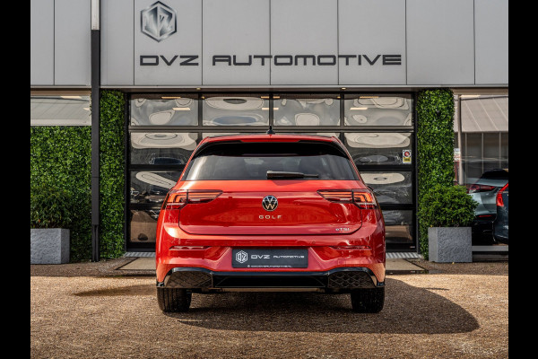 Volkswagen Golf 1.5 eTSI 150PK DSG R-Line Edition | Black Pack | Head-Up | Camera | BTW