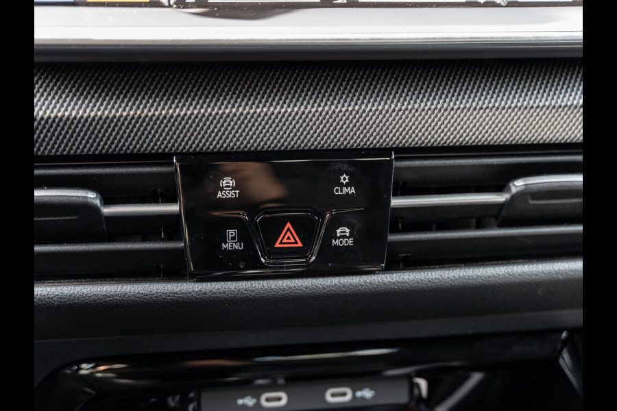 Volkswagen Golf 1.5 eTSI 150PK DSG R-Line Edition | Black Pack | Head-Up | Camera | BTW