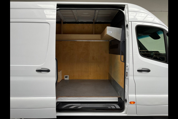 Mercedes-Benz Sprinter Automaat 316 2.2 CDI 160pk L2H2 EURO VI-D 3 persoons, M-Bux, CruiseControl, Camera, RIJKLAARPRIJS! NL-BUS