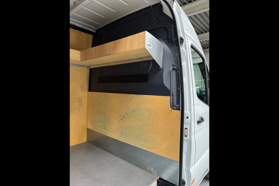 Mercedes-Benz Sprinter Automaat 316 2.2 CDI 160pk L2H2 EURO VI-D 3 persoons, M-Bux, CruiseControl, Camera, RIJKLAARPRIJS! NL-BUS