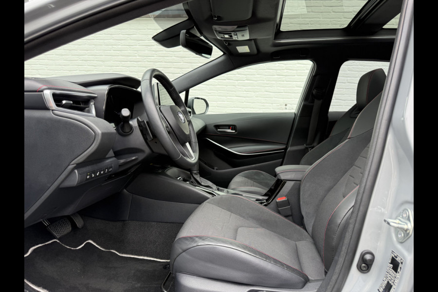 Toyota Corolla Touring Sports 2.0 Hybrid Executive | Pano | ACC | JBL | HUD | LED | DAB+ | 18 inch