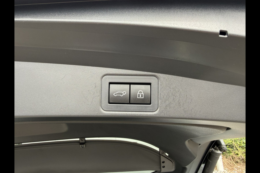 Toyota Corolla Touring Sports 2.0 Hybrid Executive | Pano | ACC | JBL | HUD | LED | DAB+ | 18 inch