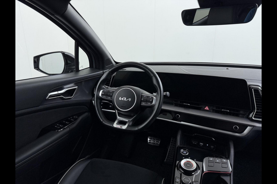 Kia Sportage 1.6 T-GDi Plug-in Hybrid AWD GT-PlusLine PHEV | KIA DEALER ONDERHOUDEN + KIA GARANTIE TOT 2030 | HARMAN KARDON | ELEK. ACHTERKLEP | STOEL + STUURVERWARMING | 360 CAMERA | DODE HOEK SENSOR | ELEK. STOELEN | ACHTERBANK VERWARMING