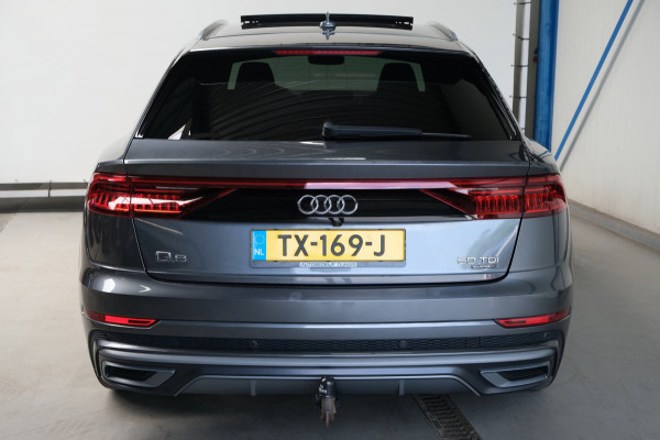 Audi Q8 50 TDI quattro Pro Line 2x S-Line - N.A.P. Airco, Cruise, Panodak, Luchtvering, Camera, Trekhaak.