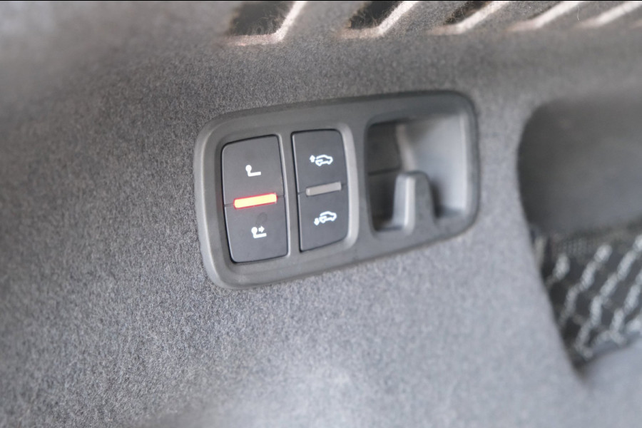 Audi Q8 50 TDI quattro Pro Line 2x S-Line - N.A.P. Airco, Cruise, Panodak, Luchtvering, Camera, Trekhaak.