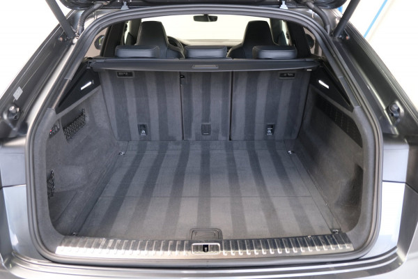 Audi Q8 50 TDI quattro Pro Line 2x S-Line - N.A.P. Airco, Cruise, Panodak, Luchtvering, Camera, Trekhaak.