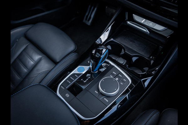 BMW iX3 Executive 80 kWh M-Sport - 94% SOH l Pano l HUD l Trekh. l 360cam