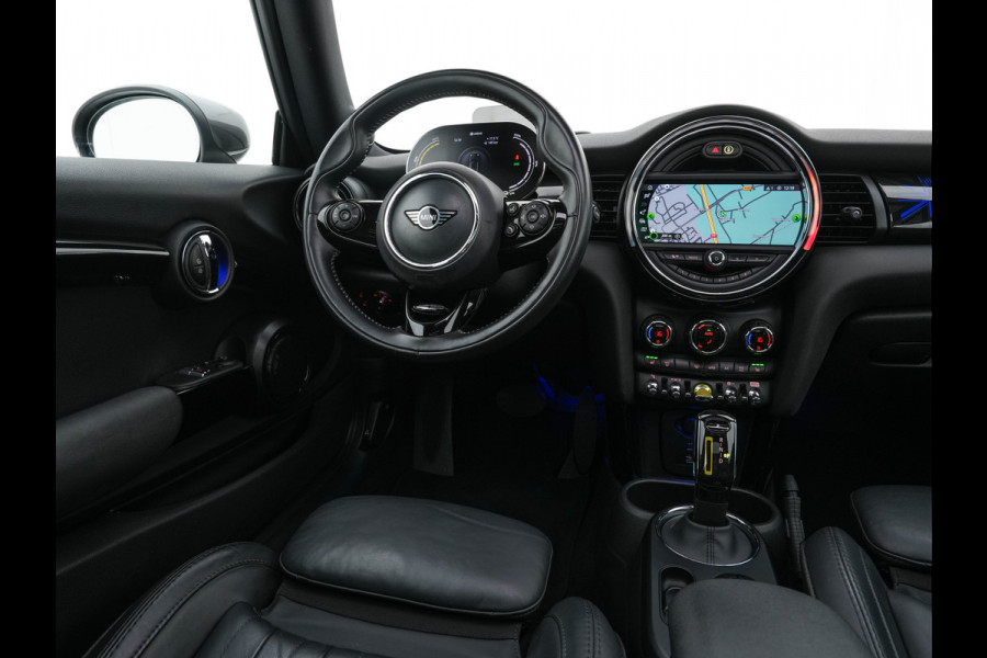MINI Electric Yours 33 kWh [ 3-Fase-11kW ] {SoH-97%} (INCL-BTW) Aut. *HEATPUMP | PANO | LEATHER | DIGI-COCKPIT | HEAD-UP | FULL-LED | NAVI-FULLMAP | HEATED-SPORTSEATS | DAB | CRUISE | HARMAN/KARDON | CAMERA | KEYLESS | AMBIENTLIGHT | 17"ALU*