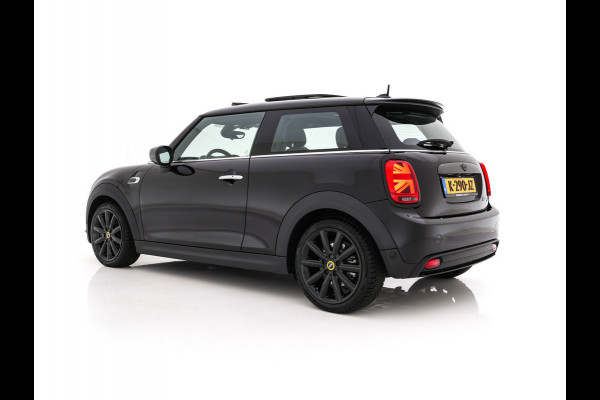 MINI Electric Yours 33 kWh [ 3-Fase-11kW ] {SoH-97%} (INCL-BTW) Aut. *HEATPUMP | PANO | LEATHER | DIGI-COCKPIT | HEAD-UP | FULL-LED | NAVI-FULLMAP | HEATED-SPORTSEATS | DAB | CRUISE | HARMAN/KARDON | CAMERA | KEYLESS | AMBIENTLIGHT | 17"ALU*