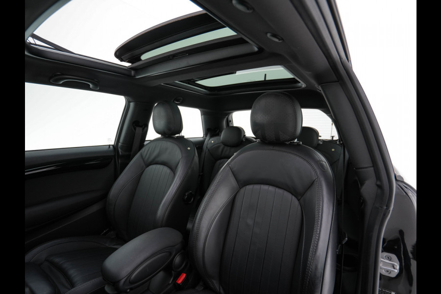 MINI Electric Yours 33 kWh [ 3-Fase-11kW ] {SoH-97%} (INCL-BTW) Aut. *HEATPUMP | PANO | LEATHER | DIGI-COCKPIT | HEAD-UP | FULL-LED | NAVI-FULLMAP | HEATED-SPORTSEATS | DAB | CRUISE | HARMAN/KARDON | CAMERA | KEYLESS | AMBIENTLIGHT | 17"ALU*