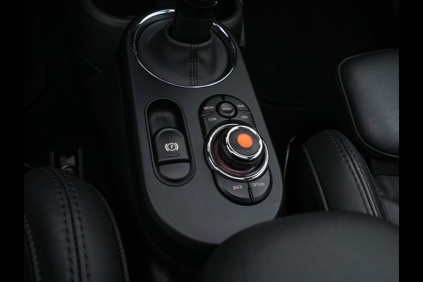 MINI Electric Yours 33 kWh [ 3-Fase-11kW ] {SoH-97%} (INCL-BTW) Aut. *HEATPUMP | PANO | LEATHER | DIGI-COCKPIT | HEAD-UP | FULL-LED | NAVI-FULLMAP | HEATED-SPORTSEATS | DAB | CRUISE | HARMAN/KARDON | CAMERA | KEYLESS | AMBIENTLIGHT | 17"ALU*